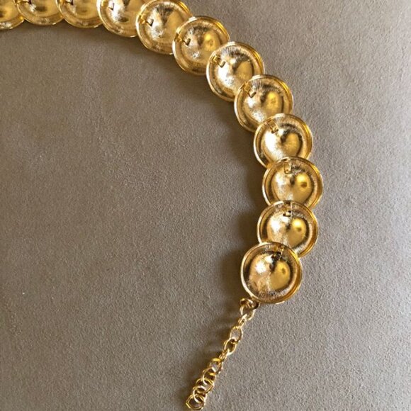 Monet Vintage Gold Disc Necklace Approximately 19 inches length - Picture 13 of 13